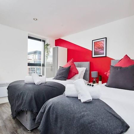 Stylish 2 Bed Apartment With Free Parking, Close To City Centre By Hass Haus Manchester Kültér fotó